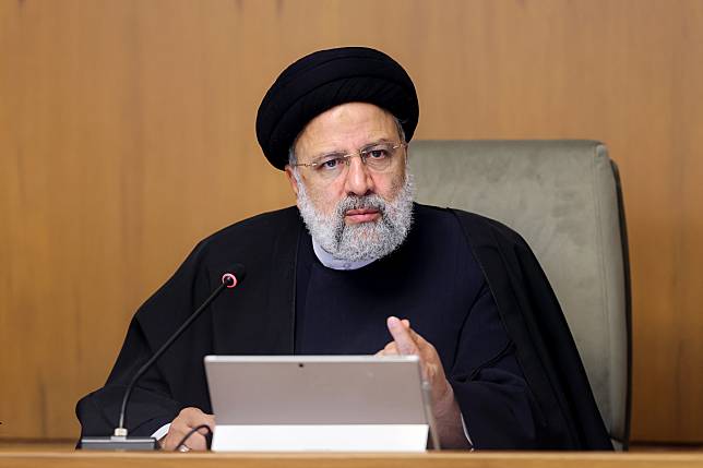 伊朗總統萊希(圖)正式邀請阿拉伯聯合大公國總統穆罕默德訪問德黑蘭。(圖：伊朗總統府)