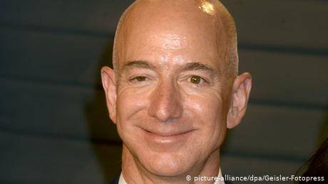 目前的世界首富貝佐斯（Jeff Bezos）