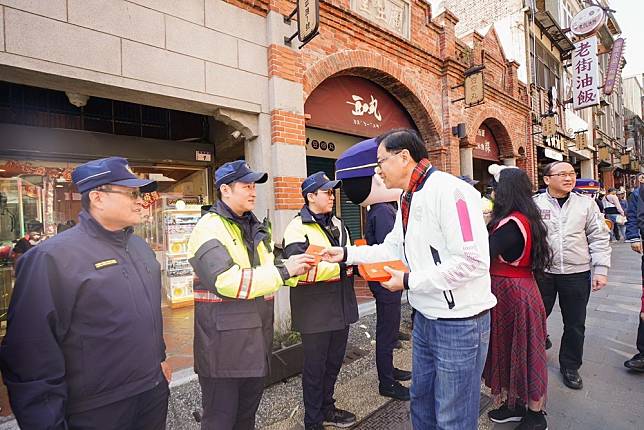 桃園市長慰勞春節執勤員警　感謝同仁辛勞付出讓民眾安心過年