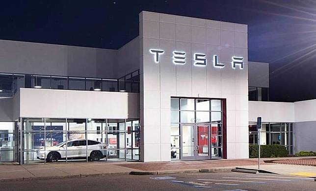 tesla-service-center-1024x576-e229389091.jpeg