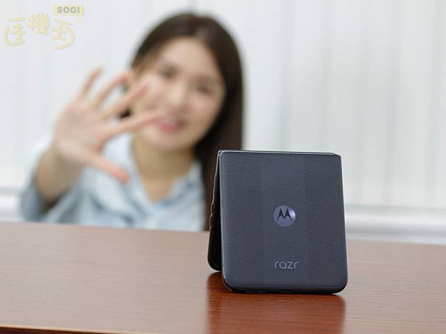 為什麼網友超推這款小摺疊手機？Motorola razr 50 ULTRA七大特色一次看