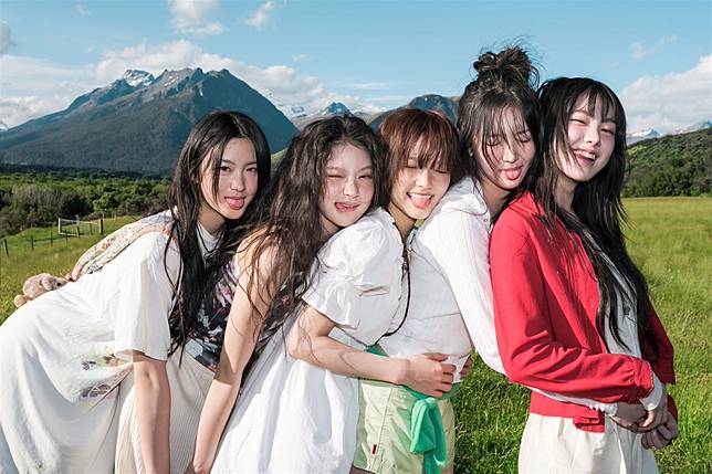 KiiiKiii團員平均年齡17歲。（STARSHIP 提供）