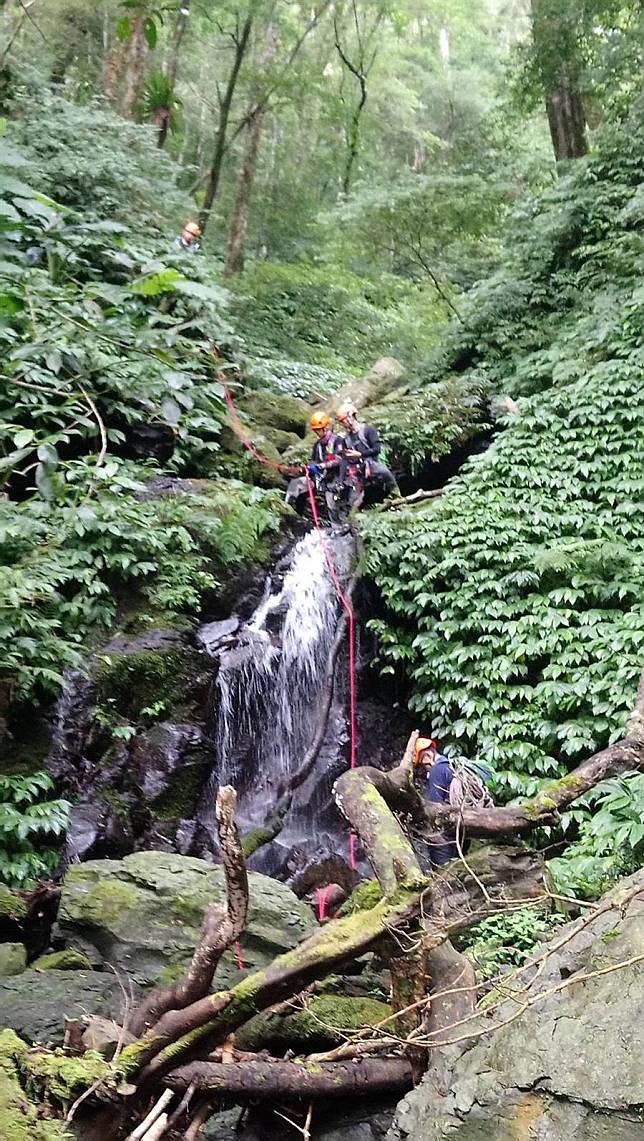 男子攀登南插天山失聯 消防員14日尋獲死亡