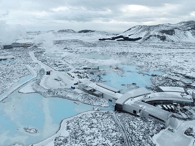 藍湖溫泉（Blue Lagoon）是冰島必訪景點之一。（翻攝自Pixabay）