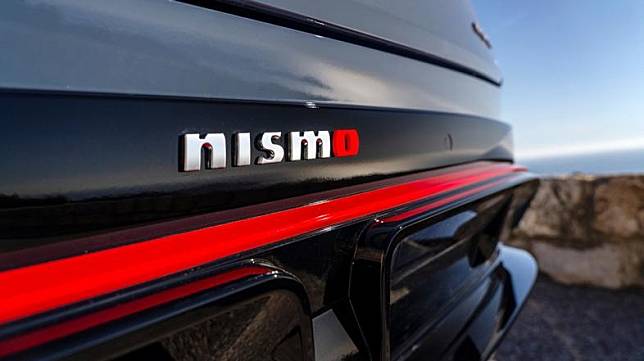 Nismo的廠徽隨處可見，一再提醒路人Ariya Nismo不是好惹的。(圖片來源/ Nissan)