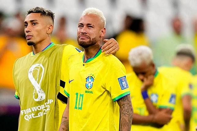 內馬爾淚灑球場！決定不再踢世足賽 | NOWnews 今日新聞 | LINE TODAY