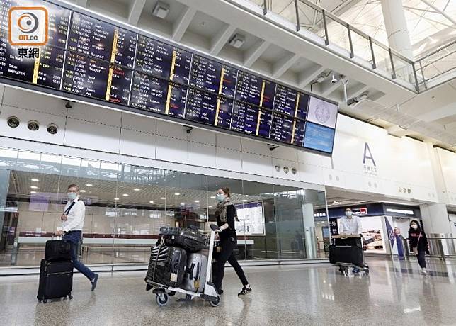 阿聯酋航空、泰國航空及卡塔爾航空同一地點客機禁飛港5天。