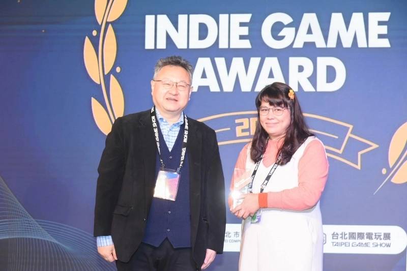 “Viewfinder” by Sad Owl Studios Wins Best Indie Game Award 2024 – Players Rave About Unique Camera Perspective Game