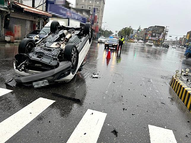 兩起車禍!蘇澳撞路樹身亡、冬山翻車乘客傷