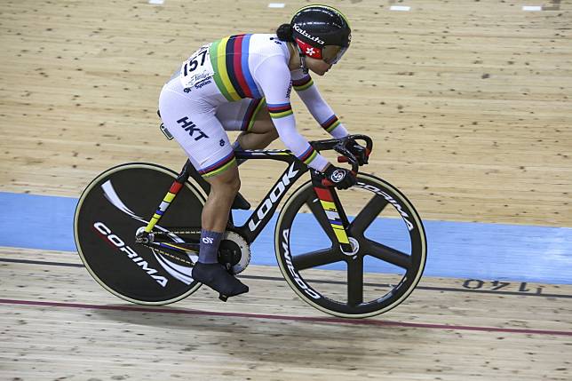 Hong Kong’s Sarah Lee competes in the women’s keirin at Tseung Kwan O velodrome. Photo: Jonathan Wong