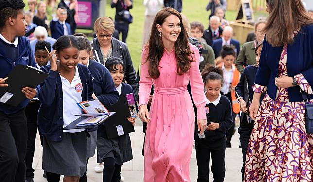 凱特王妃拒絕小粉絲簽名的請求，並說明其中原因。（翻攝自RHS - Royal Horticultural Society 臉書）