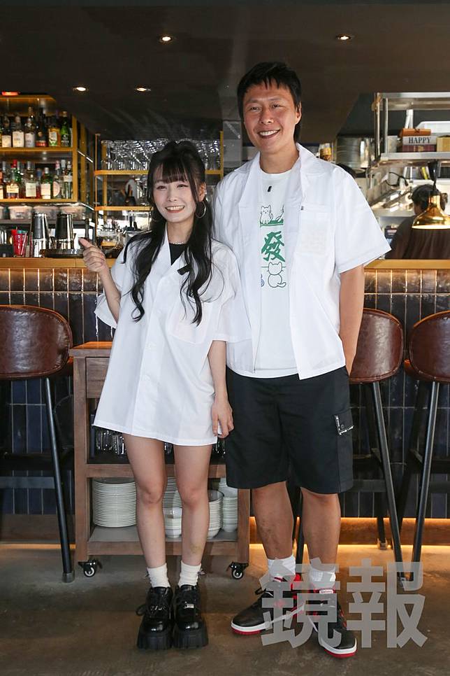 張啟樂（右）透露要幫陸子玄介紹男友。董孟航攝