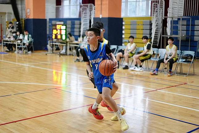 光榮國中徐昊謙僅七年級就有大將之風。（Ｕ19籃球聯盟提供）