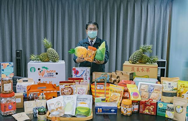 台南市政府將到新竹展售台南鳳梨及美食伴手禮。（觀旅局提供）