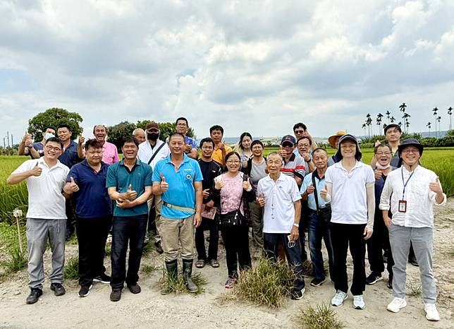 市府農業局透過「金賞米匠心種子戶培訓課程」，引導農民生產高品質、具市場競爭力的「台中好米」品牌。（記者陳金龍攝）