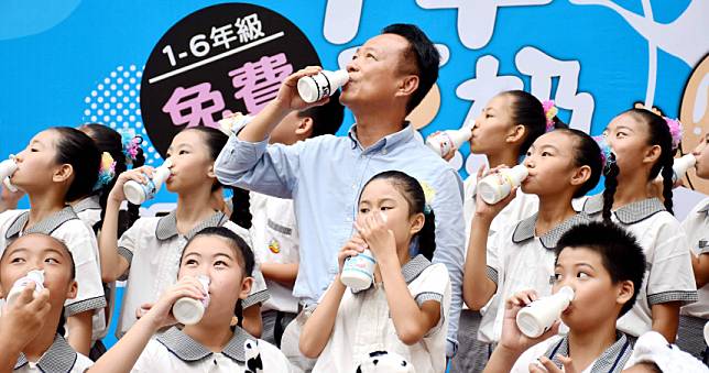 「紐」乳海嘯1／零關稅紐西蘭乳2025襲台　酪農憂「最惠國」待遇擊潰乳品市場