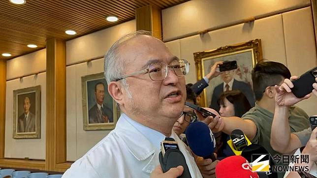 臺大醫院院長吳明賢