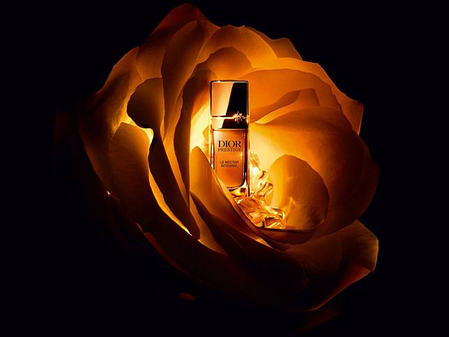 Dior Prestige Le Nectar Intégral (Photo: courtesy of Dior)