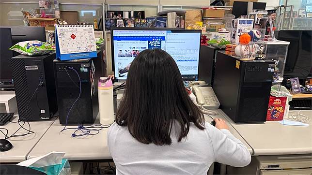 中國網友滑Threads半年認了「台灣用語融入生活」！吸3萬人朝聖：被台灣逆滲透