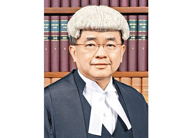投訴人指高院法官陳嘉信的判詞涉「司法抄襲」。