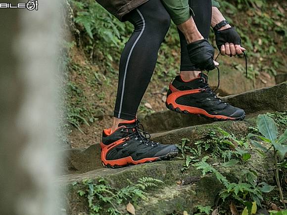 Merrell chameleon 7 mid goretex on sale