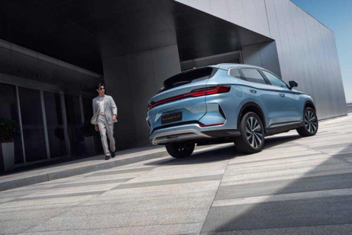 中國電動汽車業內捲相殺比亞迪Q3淨利重挫33％ 股價改寫8個多月新低| 信傳媒| LINE TODAY