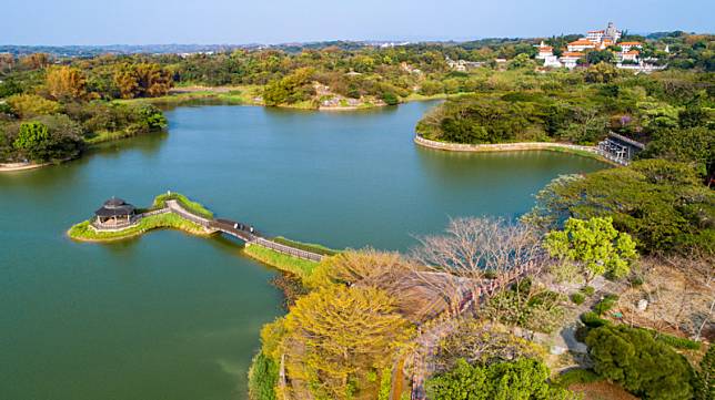 關廟除了有名的關廟三寶(鳳梨、竹筍、麵)外，還有許多景點，包括關廟森林公園、大潭埤旺萊公園。 圖：台南市政府觀光旅遊局／提供