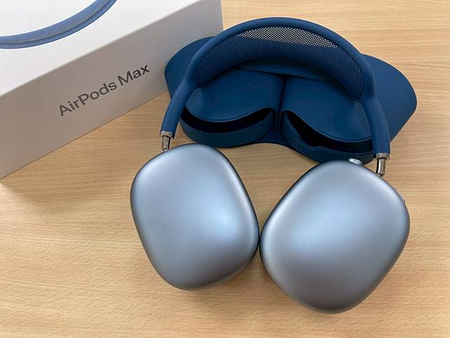 Airpods max twitter sale