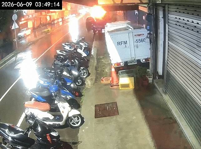 新竹便當店「氣爆畫面」曝光！監視器拍下「4秒炸出11道火光」恐怖瞬間