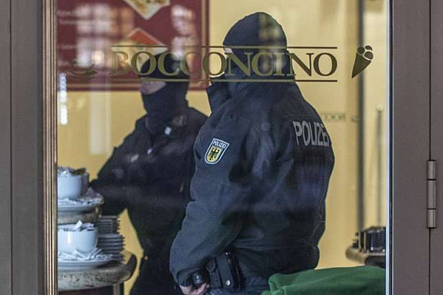 歐洲跨國掃蕩義大利黑手黨，德國動員440警力抓人（AP）
