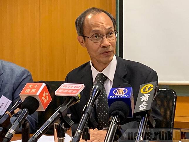 鍾庭耀表示， 香港民研已籌得逾500萬元，即日會啟動意見群組項目。（實習記者陳極彰攝）