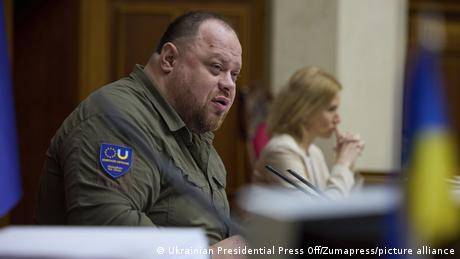 議會主席斯特凡丘克（Ruslan Stefanchuk）被認為是接替澤連斯基的人選之一
