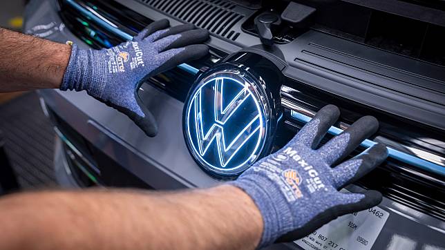 無可避免的轉型陣痛期？Volkswagen 總裁表示關閉工廠與裁員是必然！