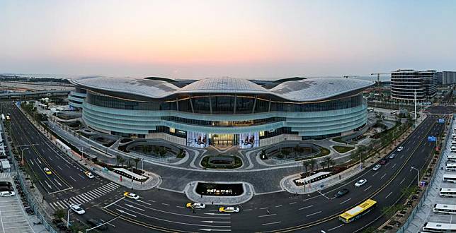 This aerial photo taken on April 4, 2023 shows the Haikou International Duty-Free Shopping Complex in Haikou, south China's Hainan Province. (Xinhua/Yang Guanyu)