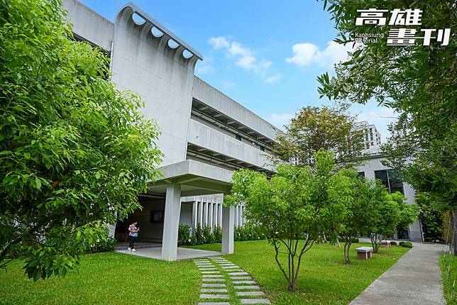 金馬賓館鄰近高雄港，是60年代軍人赴離島服役的中途驛站，永添藝術接手整建後，重生成為當代美術館。(攝影/Cindy Lee)