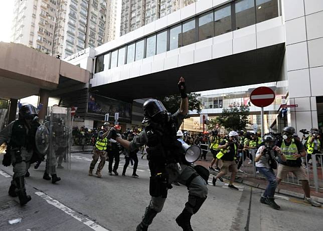 警方上周六在屯門進行驅散行動。