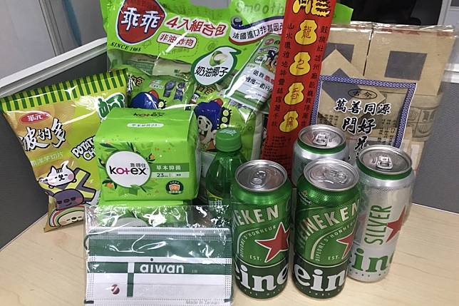 PTT網友普渡供品。(讀者提供)