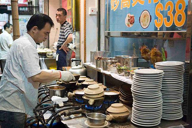 嚴選香港七間正宗「煲山煲海」店家與美食，秋冬來趟香港的「煲之旅」吧！