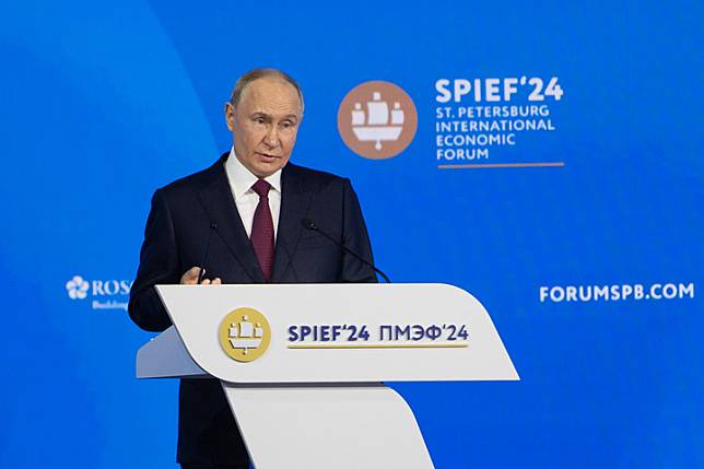 Russian President Vladimir Putin speaks at the plenary session of the 27th St. Petersburg International Economic Forum in St. Petersburg, Russia, on June 7, 2024. (Xinhua/Bai Xueqi)