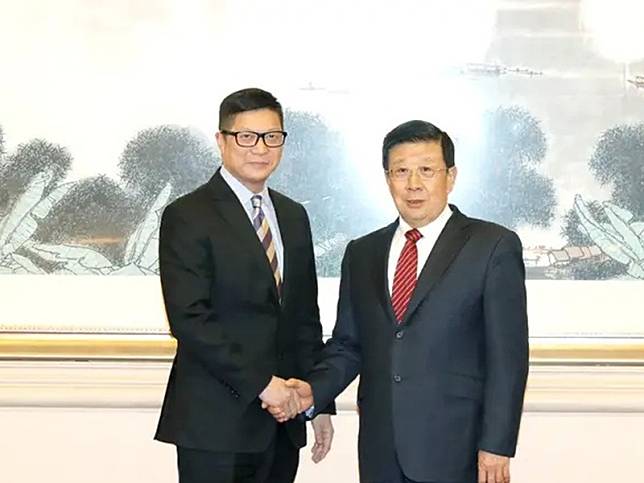 鄧炳強到訪北京，與國務委員兼公安部部長趙克志會晤。網圖