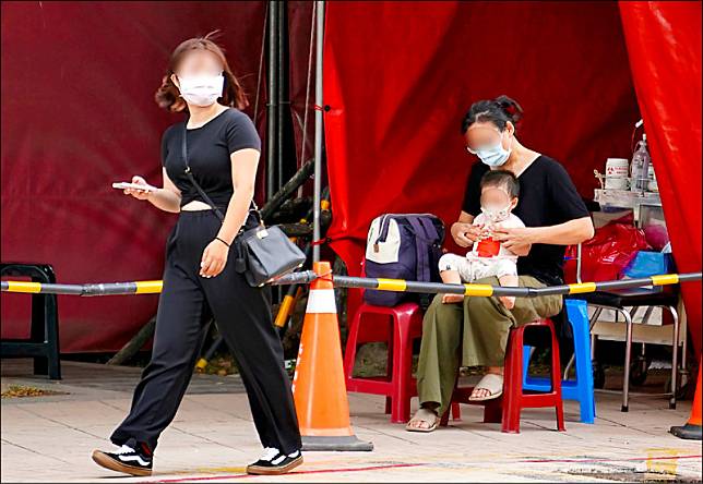 在金管會的「要求」下，產險業者改口，打滿3劑疫苗選「三加四」居家隔離，還是給予理賠。(資料照)