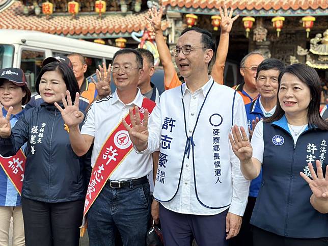 國民黨中央朱立倫主席雲林麥寮、虎尾輔選衝刺，認為馬習二會為賴政府開啟和平之門。（記者陳正芬攝）