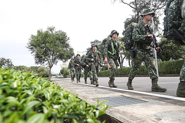  110-1志願役專業預備軍官預備士官班，即日起至5月21日17時止，受理網路暨通信報名，歡迎有志青年踴躍報考。（本報資料照片）