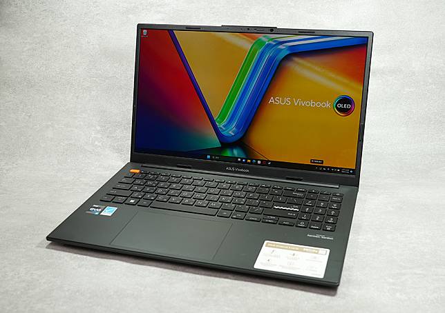 15.6吋窄邊框高畫質大OLED 螢幕筆電就是讚！Vivobook S 15 OLED 開箱評測分享