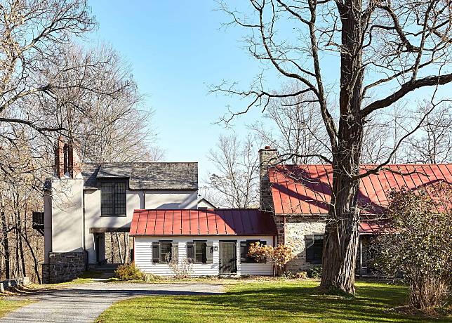 BarlisWedlick Breathes New life into a Storied Home in New York’s Hudson Valley