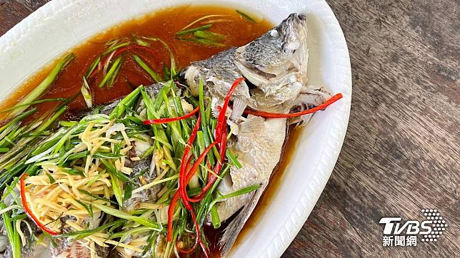 蒸魚。（示意圖／shutterstock達志影像）