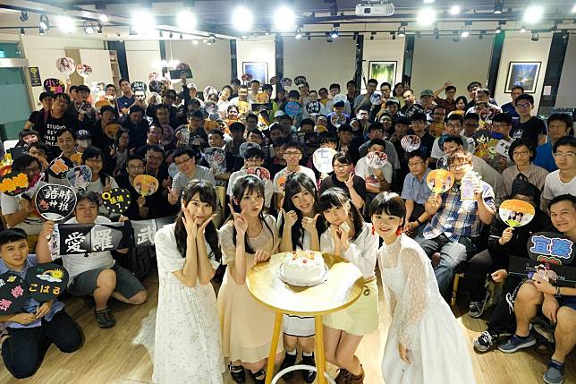 AKB48 Team TP一起慶生，與粉絲同樂。（好言娛樂提供）