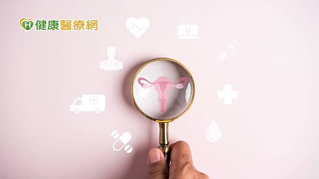 透過定期子宮頸抹片檢查和施打子宮頸HPV疫苗，可有效預防子宮頸癌的發生。