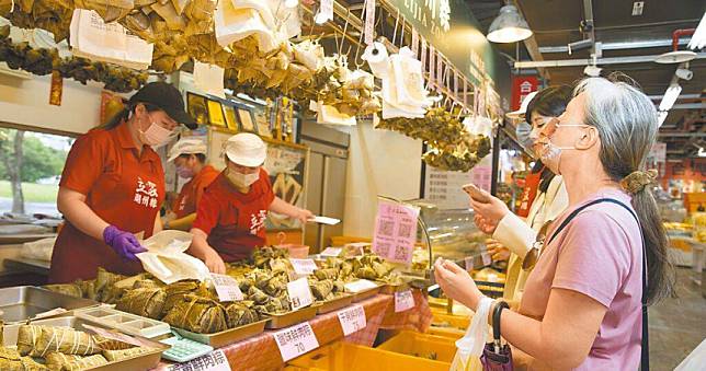 原物料、人工成本持續高漲　今年粽子價格飆近百元