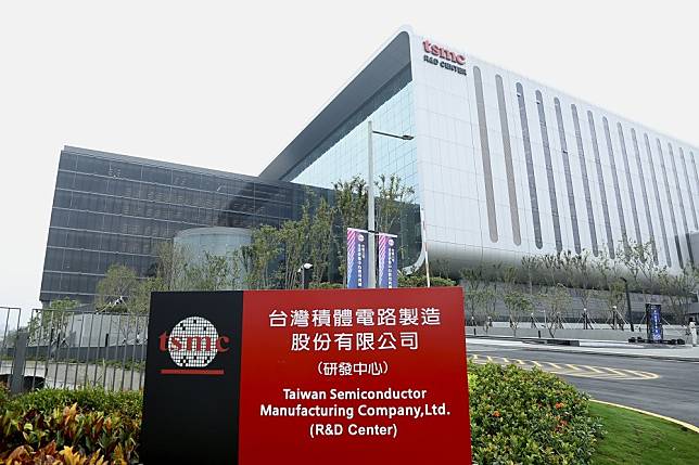 國科會主委表示台積電正計畫於歐洲增建新廠，但台積電隨即出面否認，強調目前專注在全球業務的擴展。（本報資料照片／王侑聖攝）